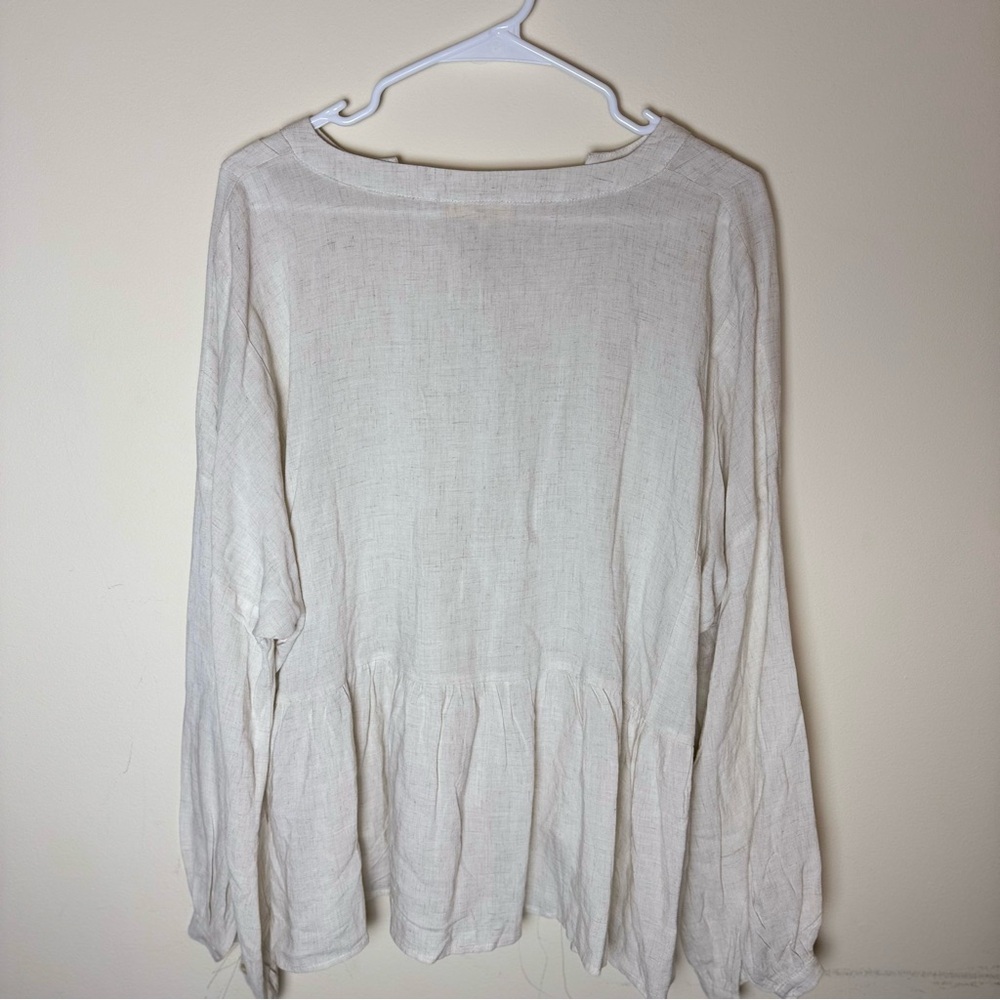 NWT Easel Cream Long-Sleeve Top Size M‎ Women's Oversized Bohemian - Picture 2 of 3